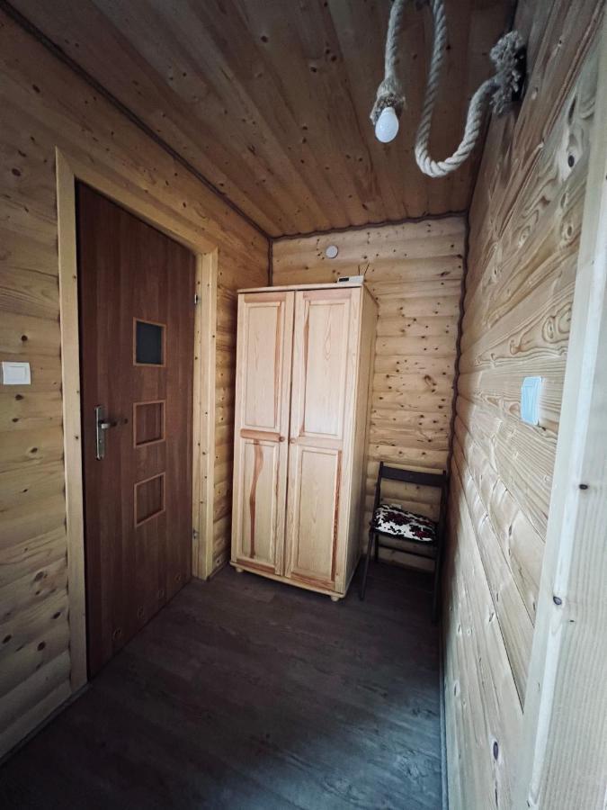 Noclegi Przystanek Bieszczady W Centrum Ustrzyki Dolne Buitenkant foto